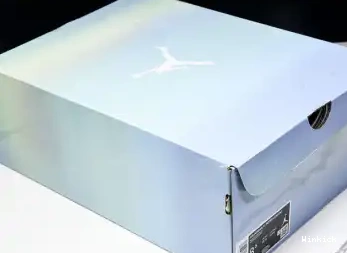 11 Jordan Air HQ7000-001 Low 0507